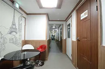 Elly Guesthouse Busan