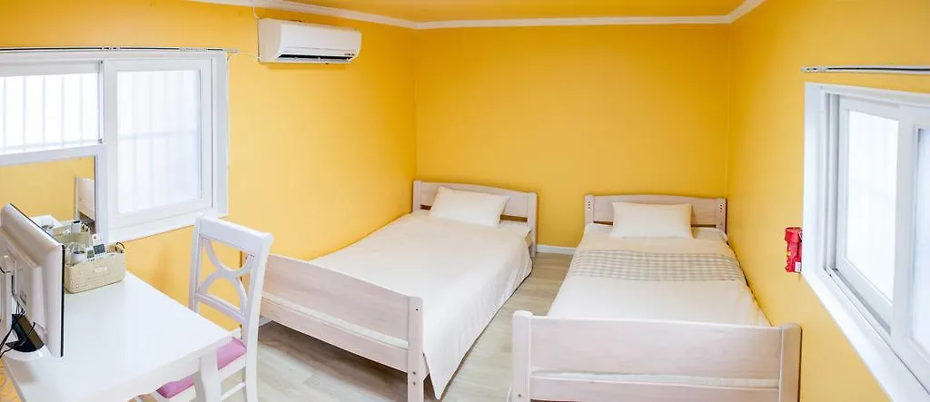 Elly Guesthouse Busan