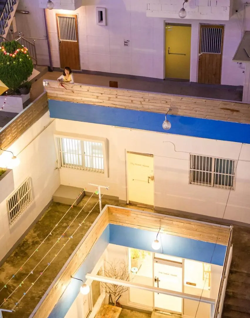 Elly Guesthouse Busan